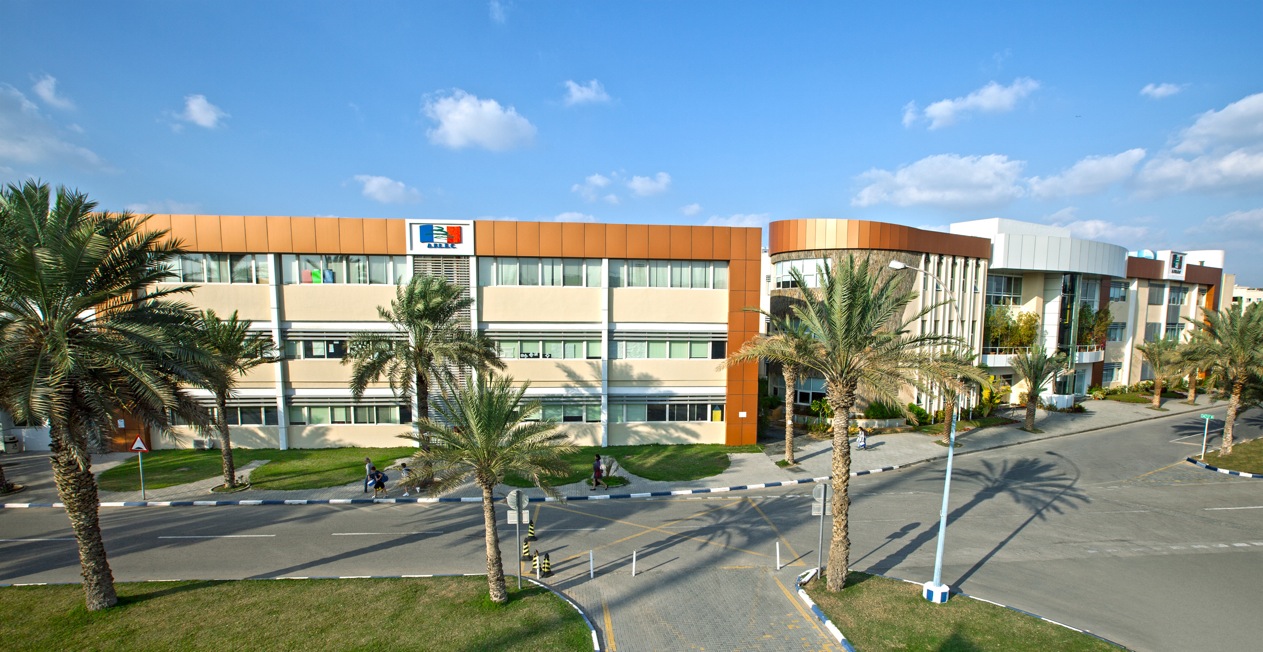 المدرسة الفرنسية الدولية دبي 