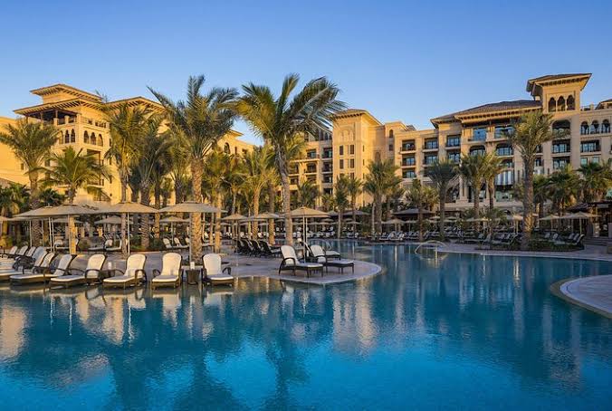 أفضل 10 فنادق في دبي جميرا بيتش 
