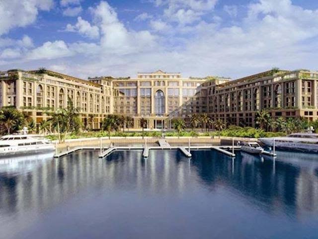 موقع فندق بلازو فيرساتشي دبي