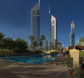 مركز دبي التجاري للشقق الفندقية