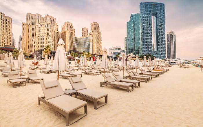 أجمل شواطئ دبي المفتوحة شاطئ جي بي آر 